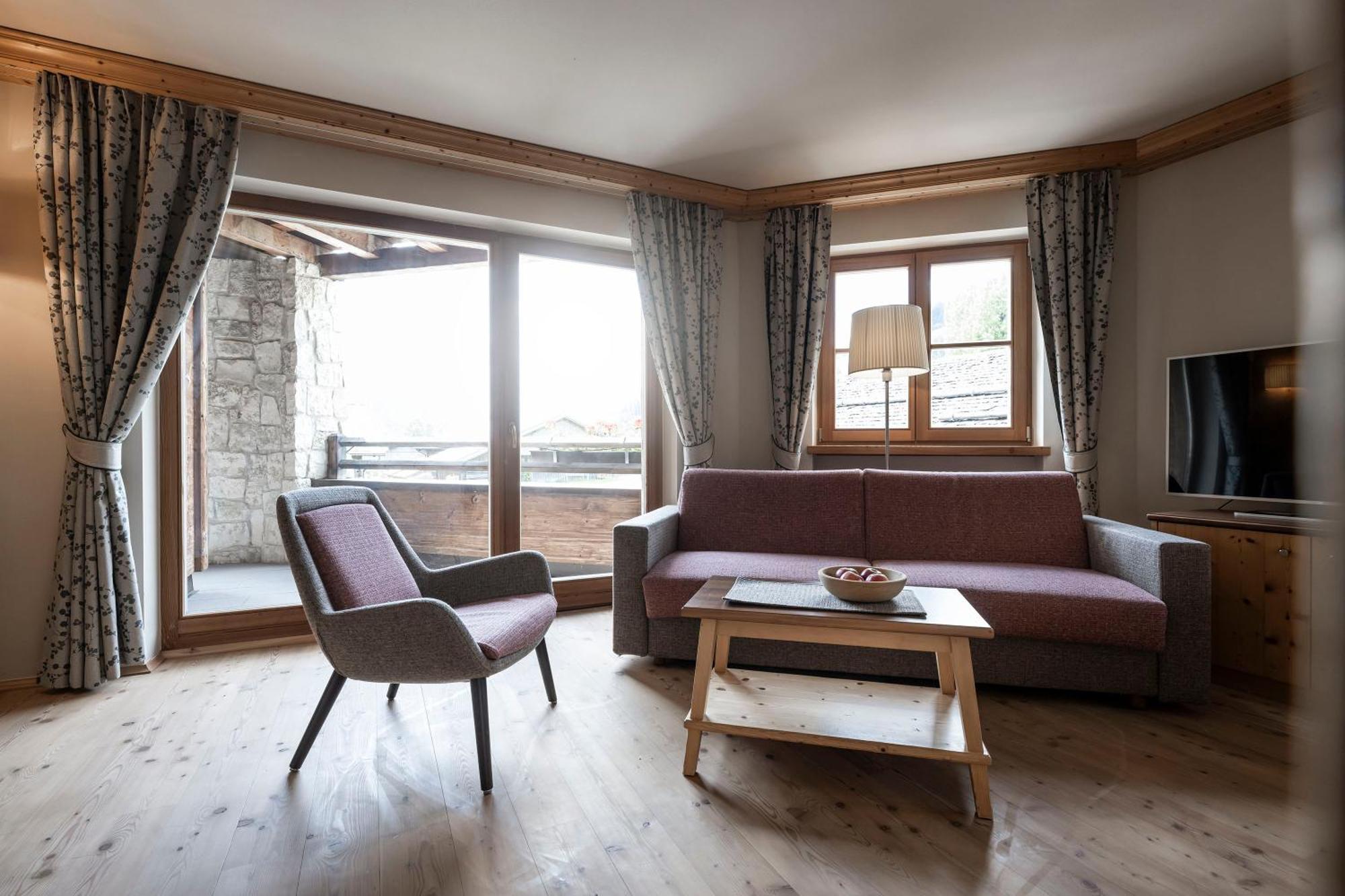 Post Alpina - Family Mountain Chalets San Candido Habitación foto